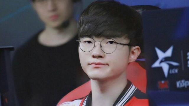 Xiaolaohu解释冲突始末，原FPX打野Haoye直播透露收留